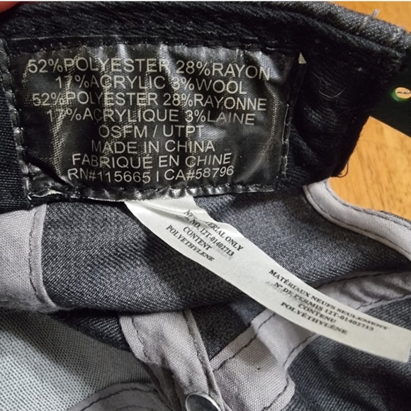 Harry Potter Slytherin Snapback Unisex Hat - Picture 6 of 6